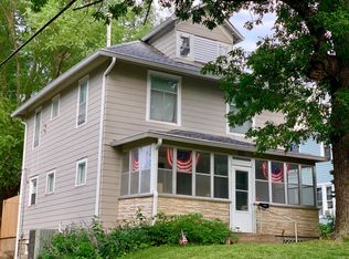 1826 Rebecca St, Sioux City, IA 51103