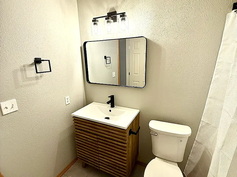 1268 W Bentwood Loop — Photo 17