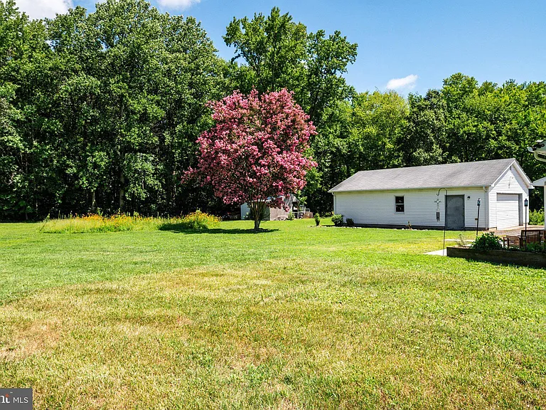 305 Merrick Corner Rd — Photo 37