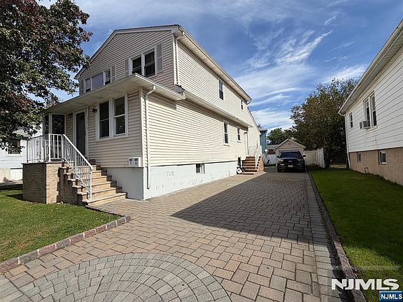2nd image of 42 Agar Place
