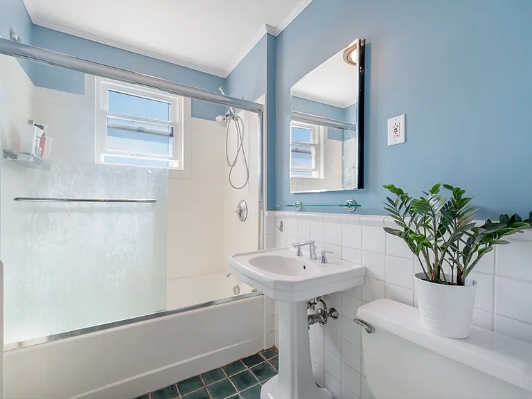 4 Linden Ct #3 — Photo 6