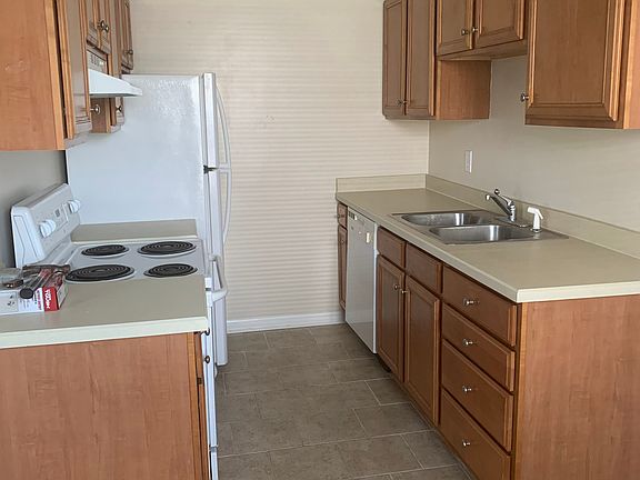 3rd image of 2608 Baltic Ave APT 104
