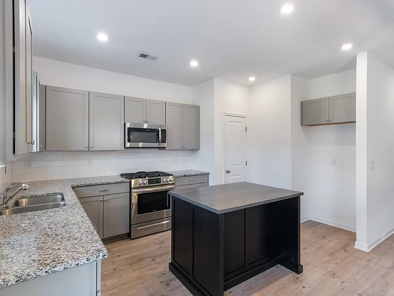 307 Stonewall Dr — Photo 19