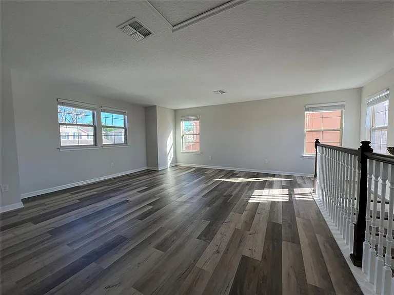 17392 Bal Harbour Dr — Photo 12
