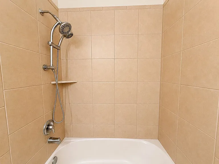 8739 Leclaire Meadow Dr — Photo 18