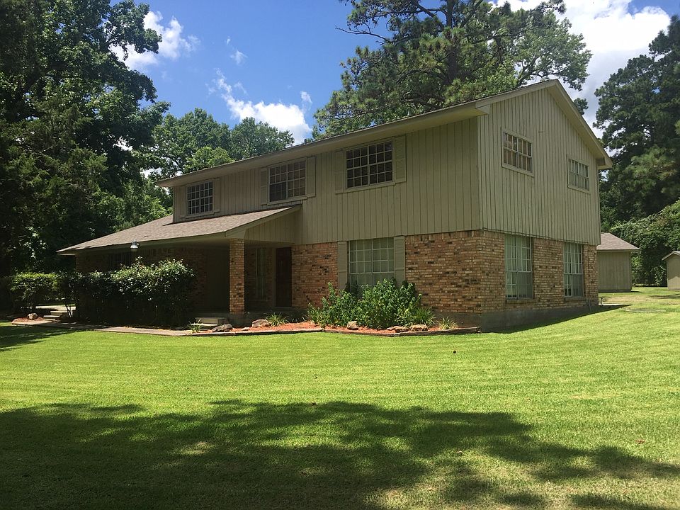 1st image of 15703 Brown Ln