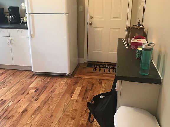 2nd image of 2500 N Ashland Ave #2