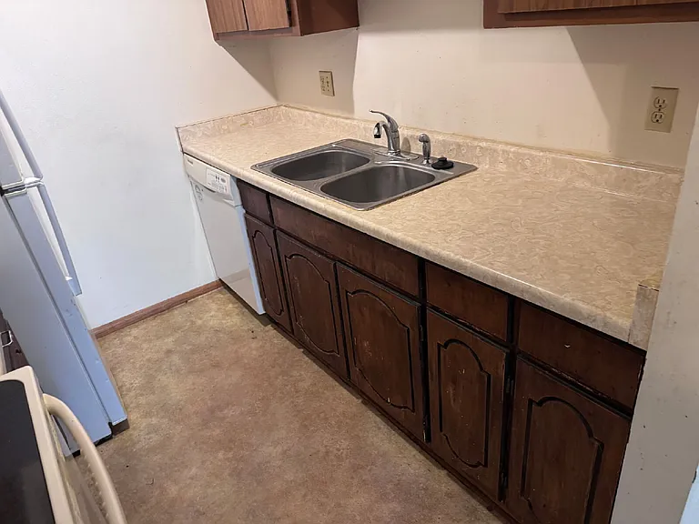 5650 W Wahner Ave #206 — Photo 3