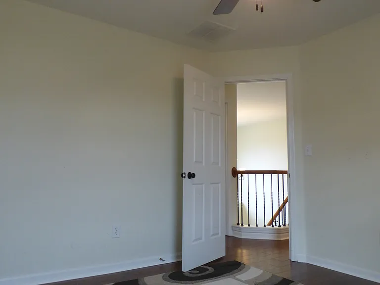 2205 Barrington Ln — Photo 29