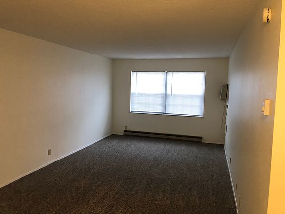 5th image of 5320 Oakridge Dr #7