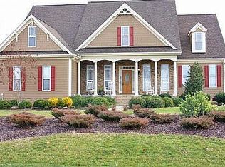 5209 Autumn Trace Dr, Fuquay Varina, NC 27526