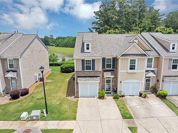 3rd image of 1936 Lakeshore Overlook Cir NW