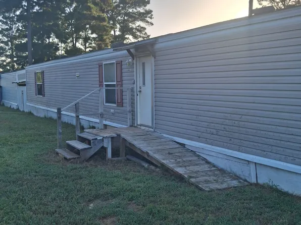 104 Alum Creek Dr #C, Paige, TX 78659