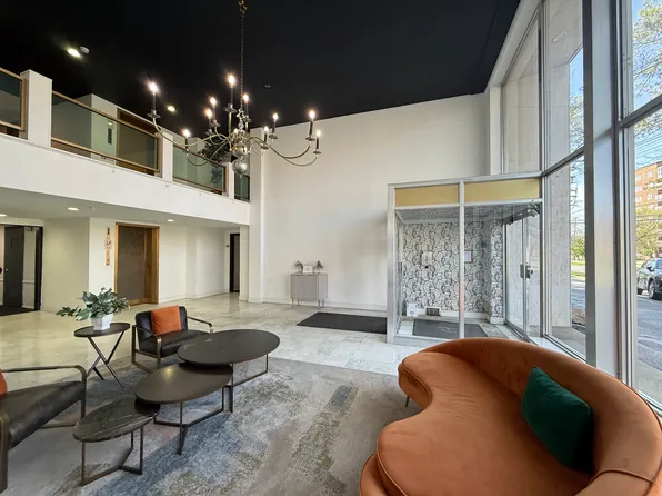 Aristocrat Apartments, 3311 Warrensville Center Rd #616f8e026, Beachwood, OH 44122