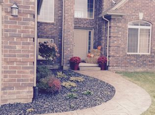 51669 Serra Ct, Macomb, MI 48042