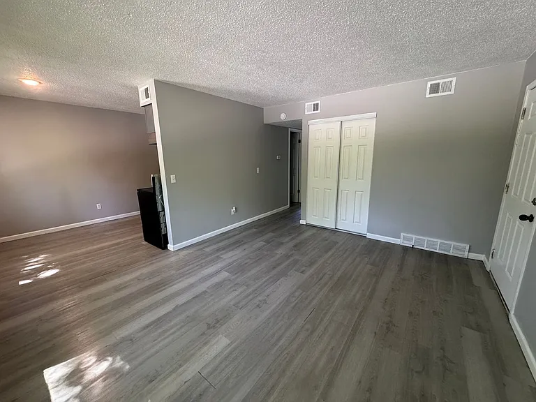 3536 Heatherton Dr — Photo 3