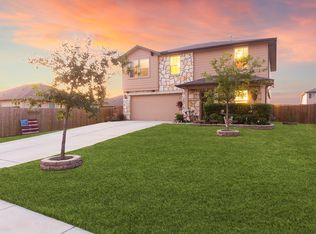 558 Goddard, Kyle, TX 78640