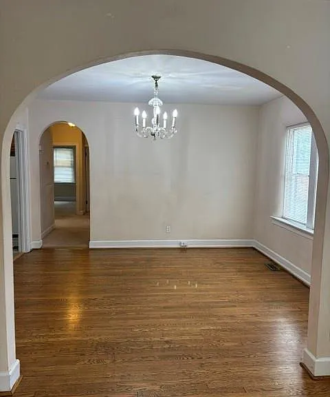 7343 Lindell Blvd — Photo 7