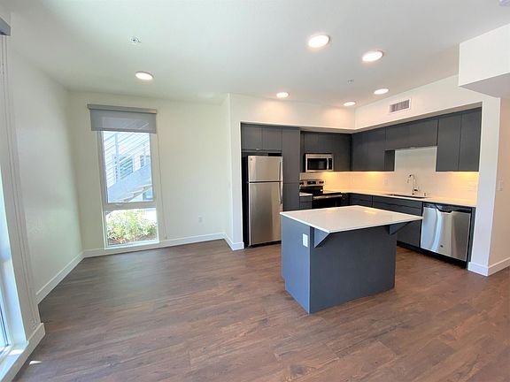 5th image of 4330 Alabama St #100