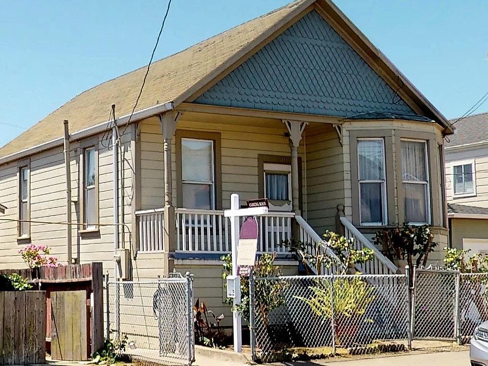 1st image of 237 Aspen Ave