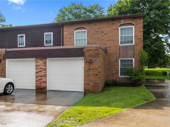 13958 Oakbrook Dr #3958, North Royalton, OH 44133