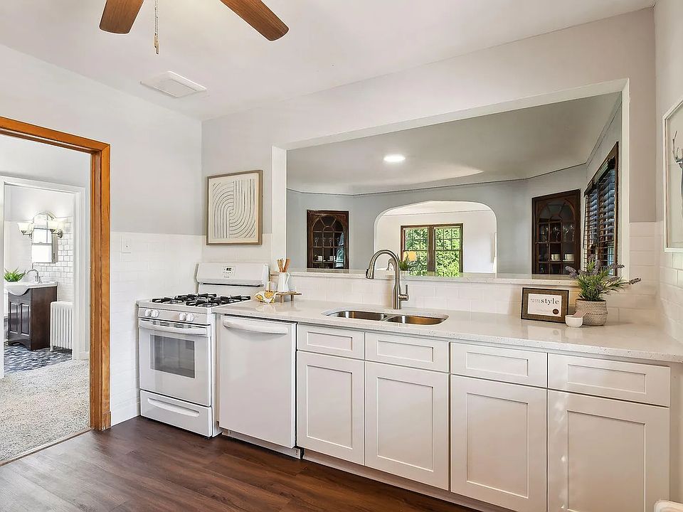 1st image of 4254 Zenith Ave S #2