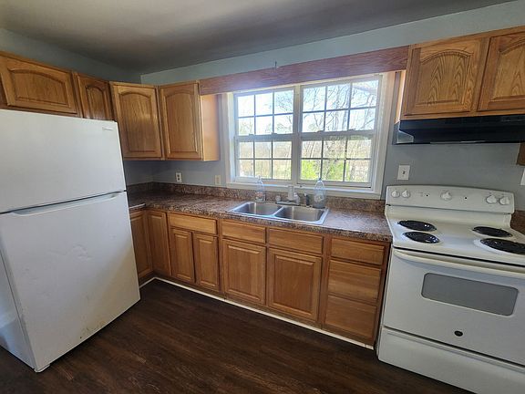 5th image of 509 Cliff Dr SE