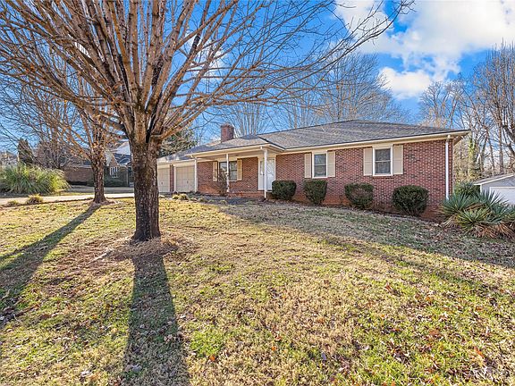 2nd image of 745 Deerfield Dr