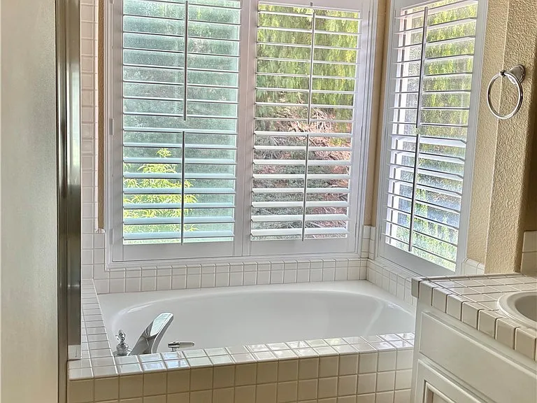 1834 Berryhill Dr — Photo 26
