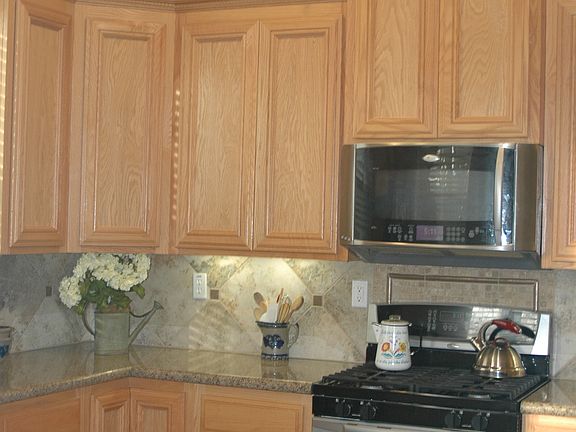 5th image of 7372 Orchard Cir
