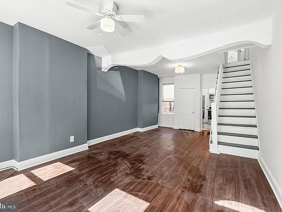 4th image of 2431 W Seybert St