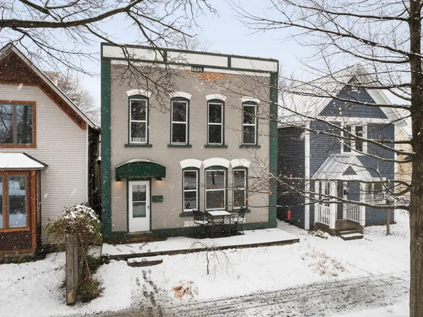 317 W 9th St, Traverse City, MI 49684