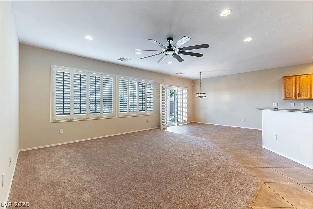 2 bed, 2.0 bath, 1596 sqft, $2,495 — Photo 2