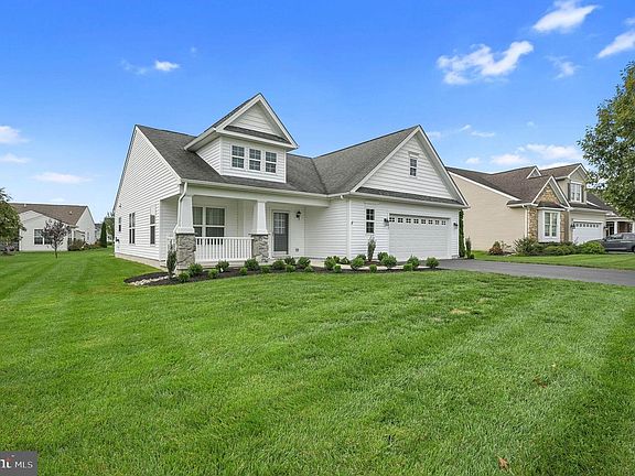 2nd image of 532 Augusta National Dr
