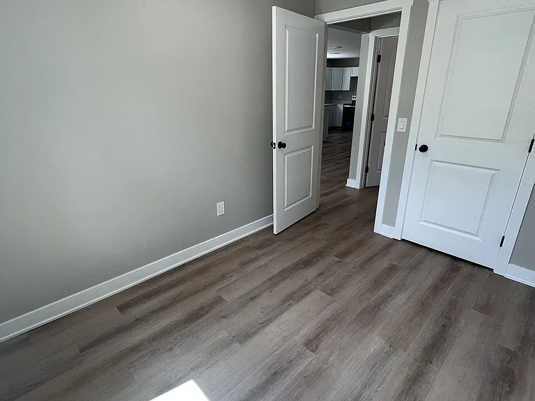 528 Oak Ave — Photo 6