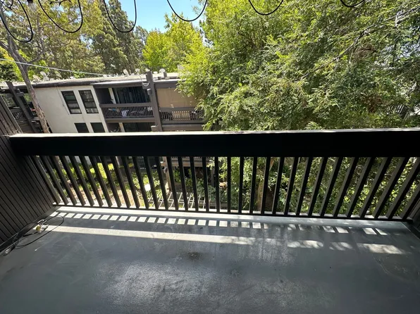 7742 Redlands St, Playa Del Rey, CA