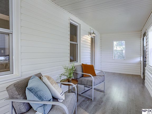 5th image of 3201 Marcy St