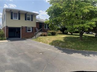 1422 Exeter Rd, Allentown, PA 18103