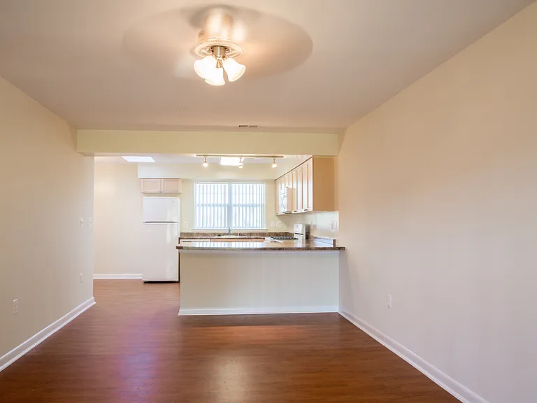 Bellevue - Liberty Military Housing — Photo 30