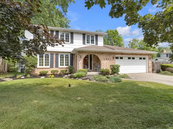 1581 N Forest Rd, Buffalo, NY 14221