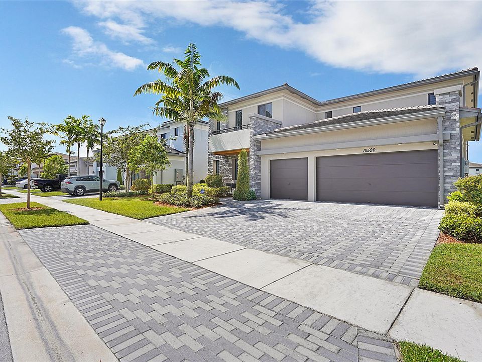 1st image of 10590 S Lago Vista Circle