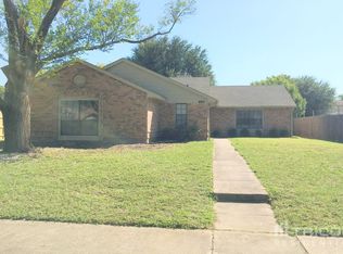 493 Vincent St, Cedar Hill, TX 75104