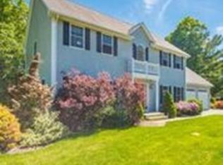 29 Cedar Hill St, Palmer, MA 01069