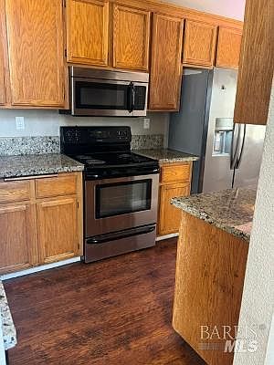 5th image of 64 Manchester Drive