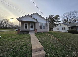 304 N Union St, Bolivar, TN 38008