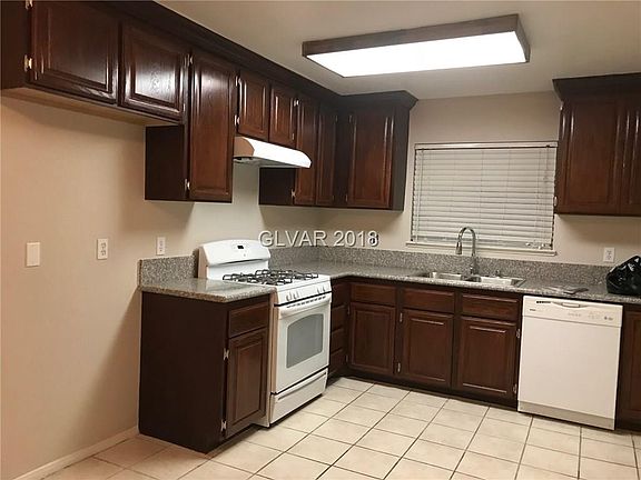 3rd image of 4708 Montebello Ave