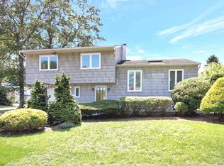 30 Penn St, Pt Jefferson Station, NY 11776