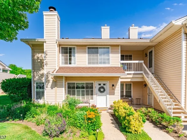 51 Foxwood Court Ondo, Bedminster Twp., NJ 07921