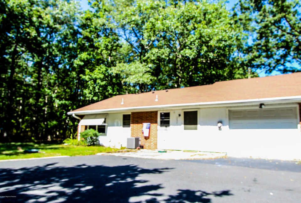 1st image of 255D Jefferson Ct #100D