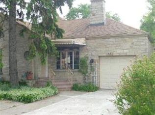 2312 S 17th Ave, Broadview, IL 60155